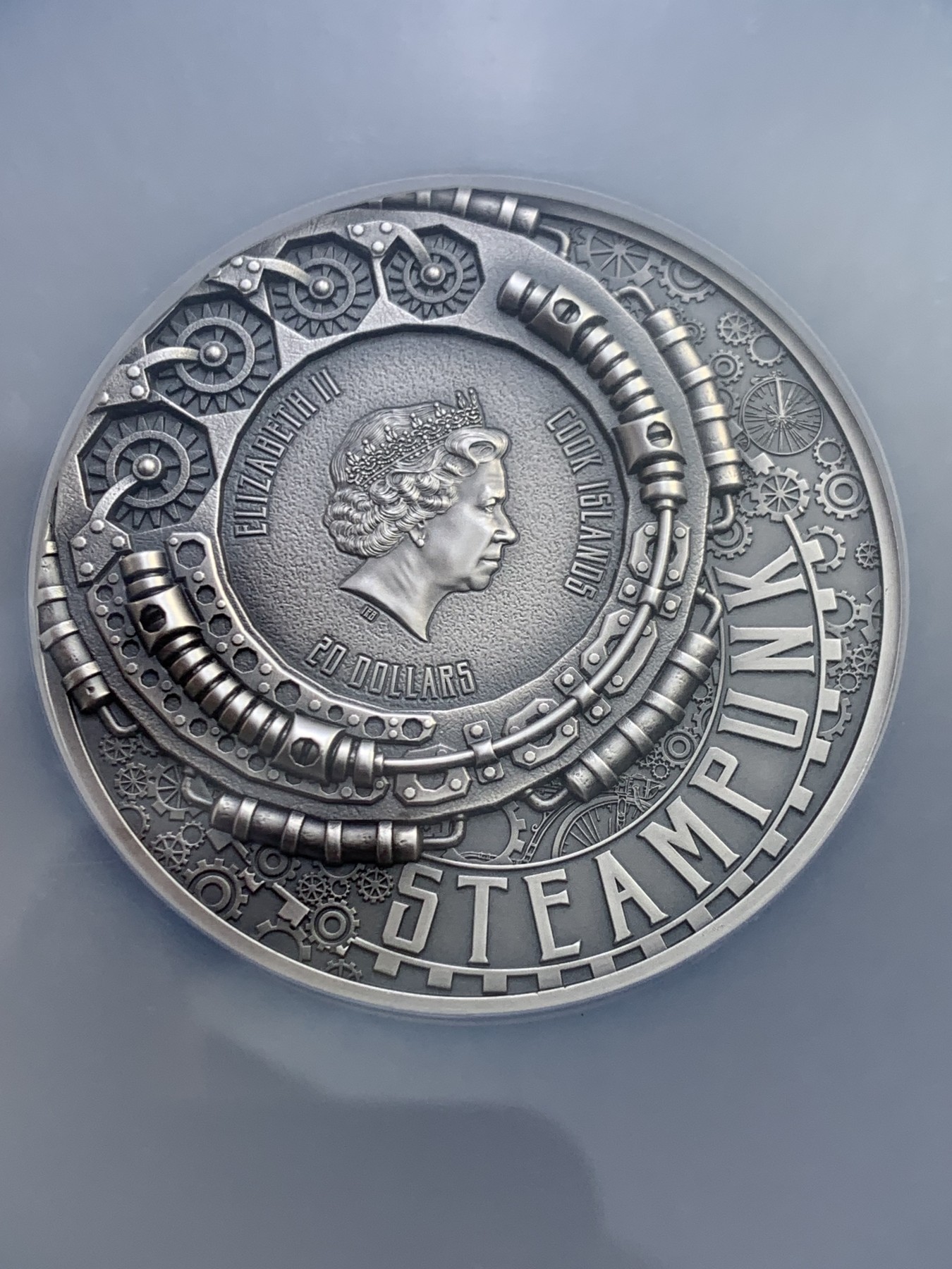 《竞宝斋》圣诞专辑  第二场  第228场 定制纪念章相赠 (全场顺丰包邮) NGC MS70 2022年库克蒸汽朋克系列-鹦鹉螺浮雕镀金仿古纪念银币 盒装  50mm 3盎司 999银 发行量888枚