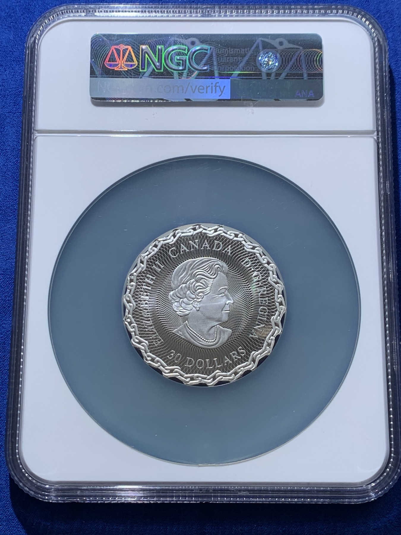 《竞宝斋》圣诞专辑  第二场  第228场 定制纪念章相赠 (全场顺丰包邮) 加拿大圣劳伦斯航道60周年纪念银币-30加元（唯一蓝标首期冠军分），海外售价2000+   52.6mm 2盎司 999银 发行量2000枚