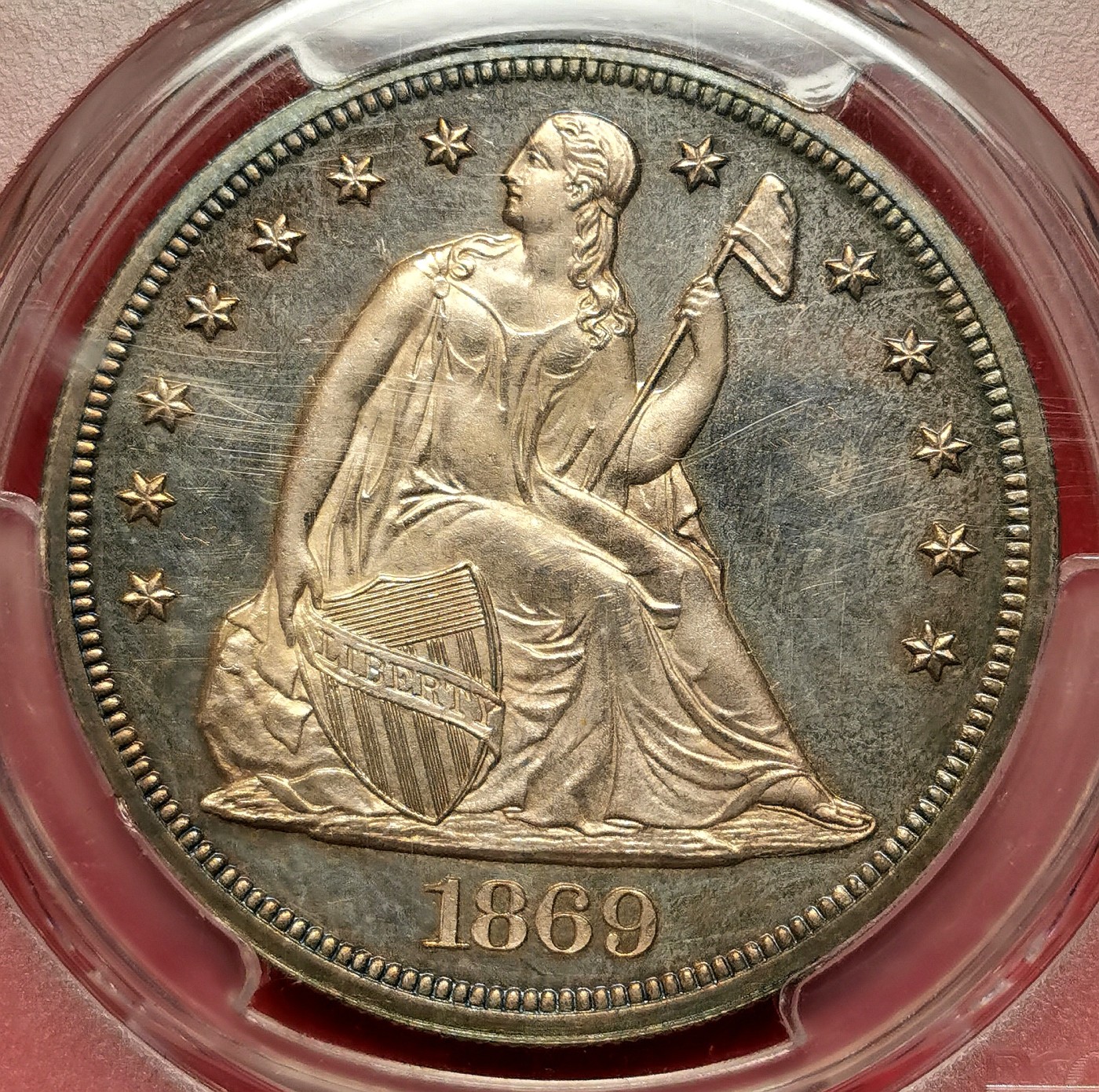 罕！1869美国seated liberty坐神壹元大银精铸PCGS-PR63CAMEO 发行量仅仅600枚的美利坚精制主币，镜面喷砂效果强烈，女神和雄鹰细节拉满，配上双面均匀的淡彩包浆，绝对是值得藏家出手的一枚。