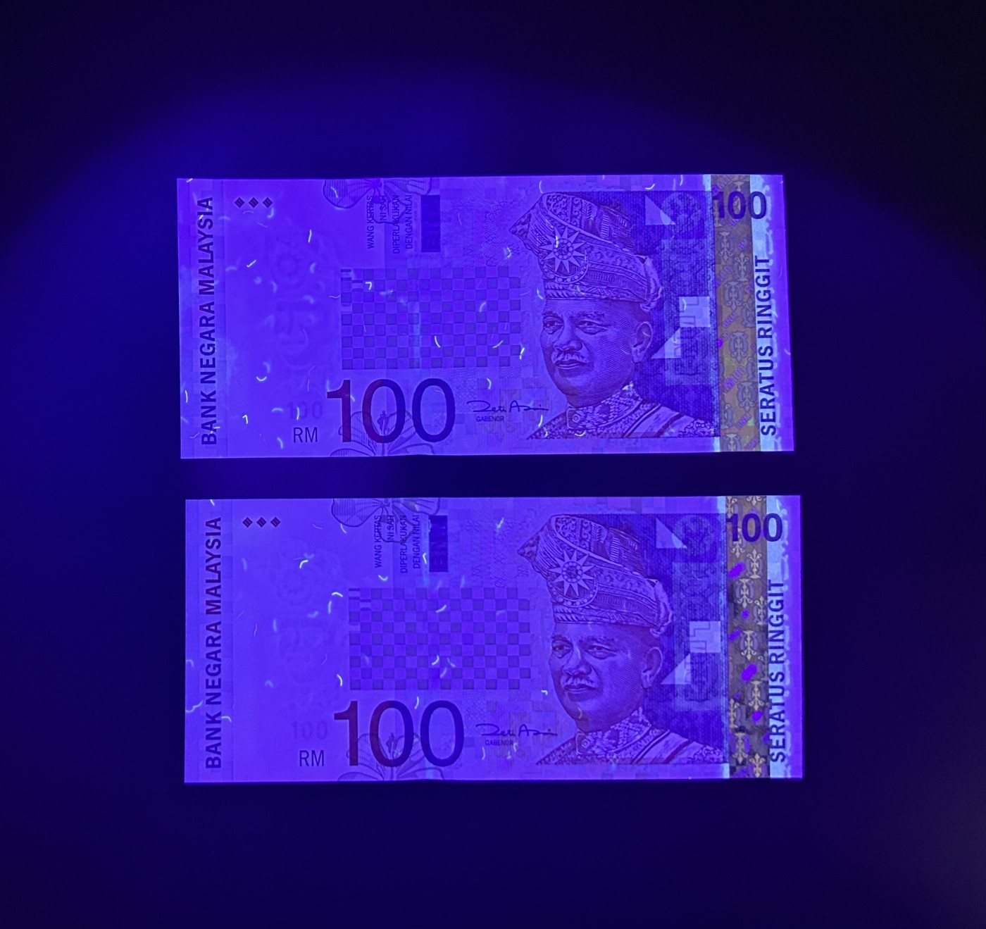 【丑猫1230】今晚6点整，自动快拍 马来100unc*2(无47)