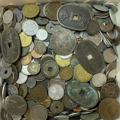 日本回流散币 - 日本回流各类硬币4000克8斤，包含银币、天宝等中外钱币