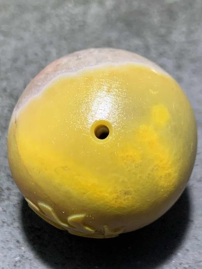 精美高玉化亚光冰飘原皮风化纹糖心料战国红玛瑙手工雕刻福字大圆珠一颗！ 精美高玉化亚光冰飘原皮风化纹糖心料战国红玛瑙手工雕刻福字大圆珠一颗！