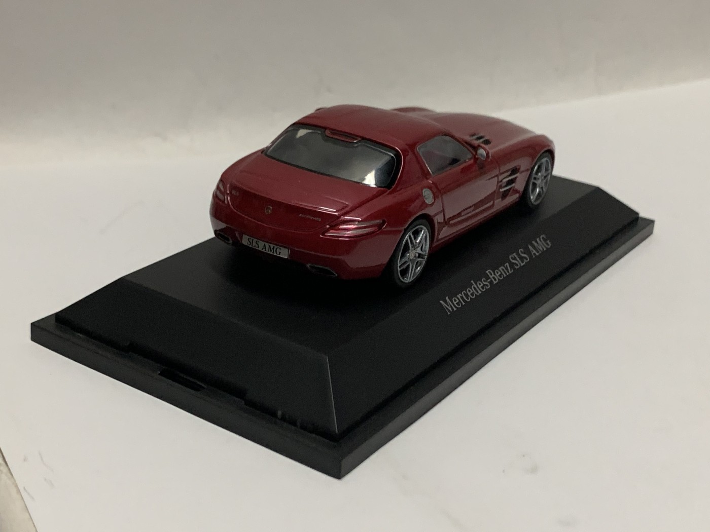 零元拍：奔驰 SLS AMG 模型，全新无外彩盒包装，绝版原版200X年古董