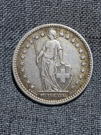 外国硬币收藏店第6期 - 瑞士1953年盾牌女神2法郎硬币