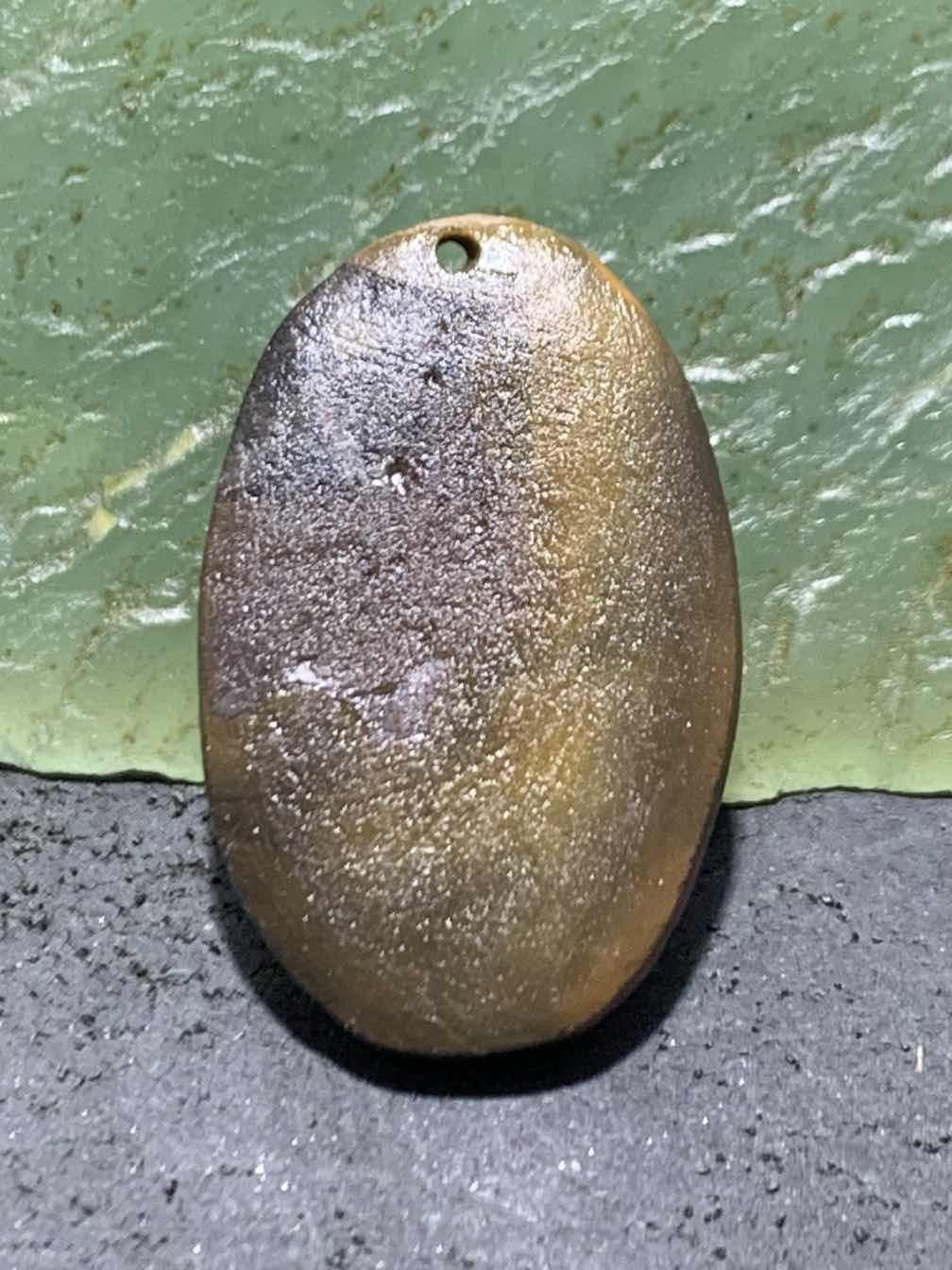 精美亚光战国红玛瑙手工俏色巧雕花开见佛意境吊坠一个，