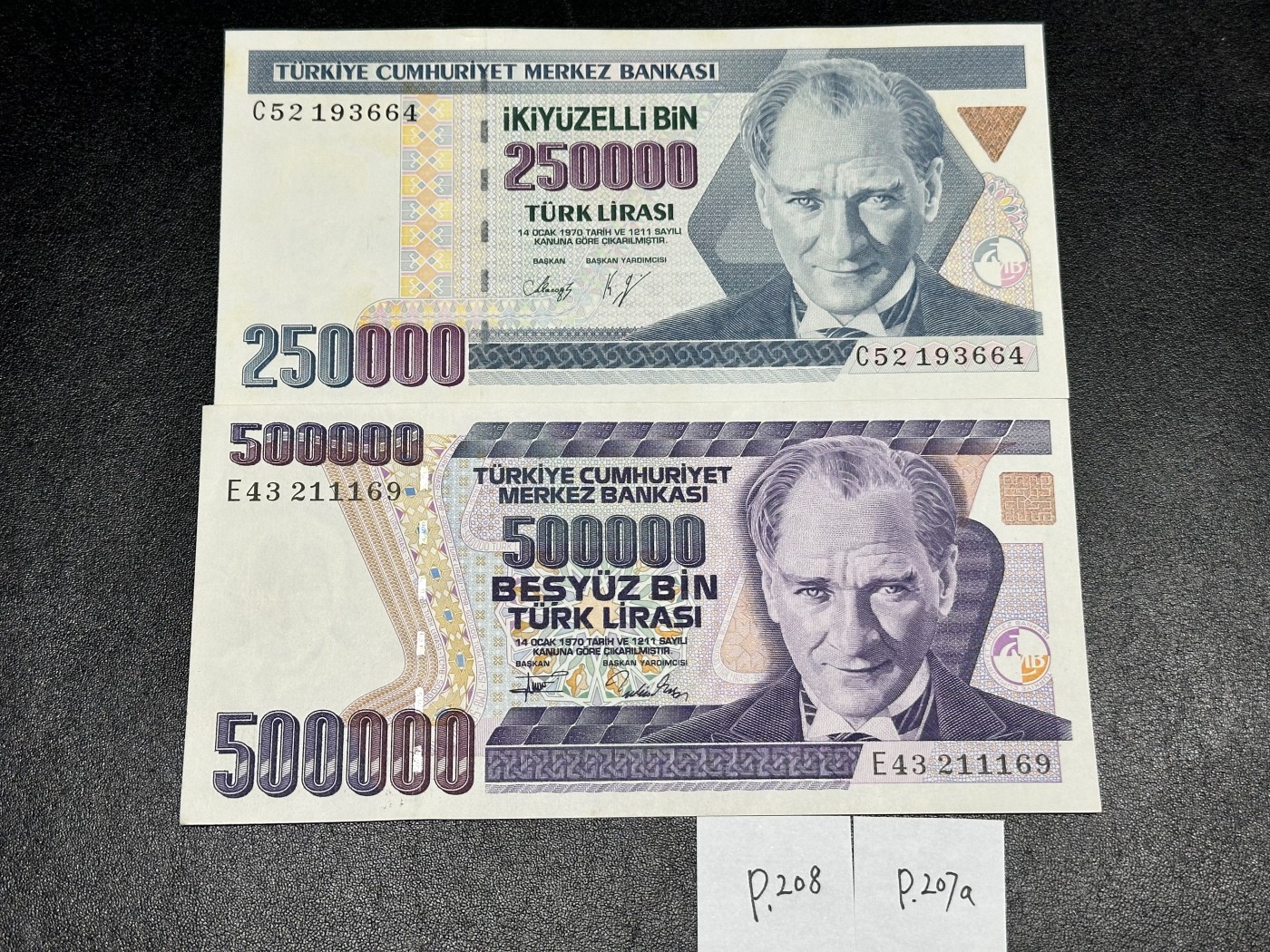 《外钞收藏家》第三百二十四期 地中海四国专场（土耳其/塞浦路斯/叙利亚/黎巴嫩） 土耳其1970年第二版25万/50万里拉一对（P207/P208）一张全新 一张AU有潮