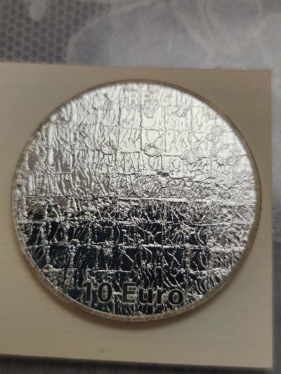 燕姐换藏第72拍 获奖币法国2012年伊夫克莱蓝手原盒银币