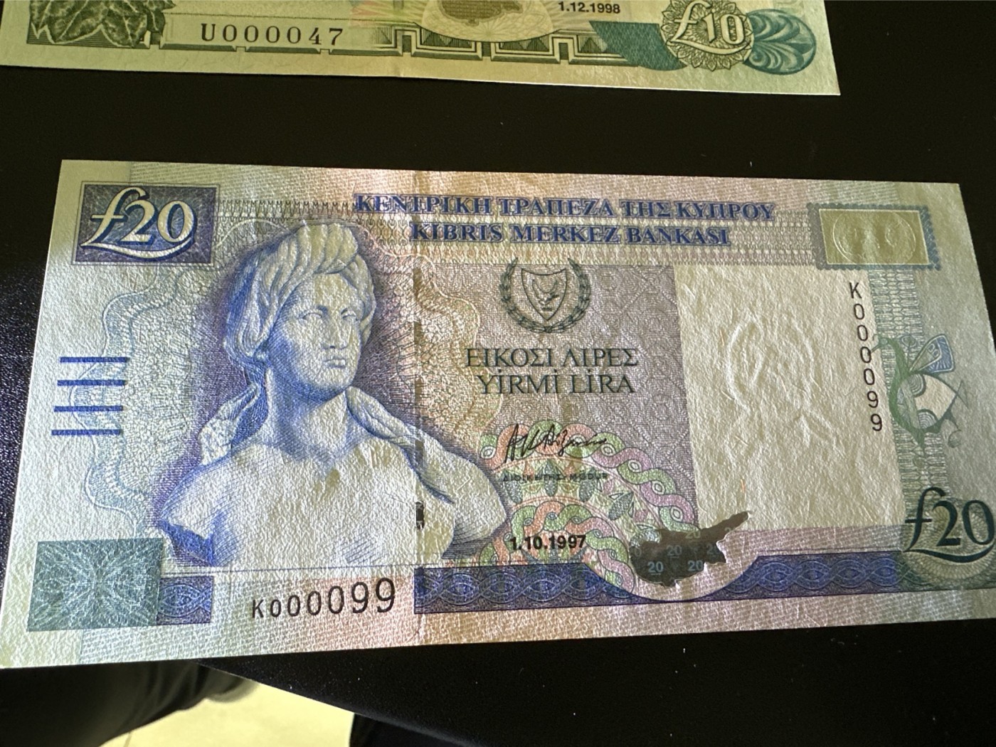 《外钞收藏家》第三百二十四期 地中海四国专场（土耳其/塞浦路斯/叙利亚/黎巴嫩） 塞浦路斯1997年20镑（P63），K99号券 全新