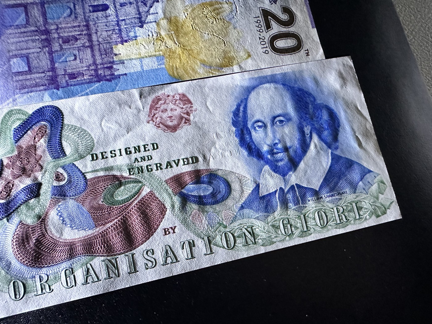 《外钞收藏家》第三百二十五期（连拍第二场） 测试券 纪念券6张一起  有的有折 如图