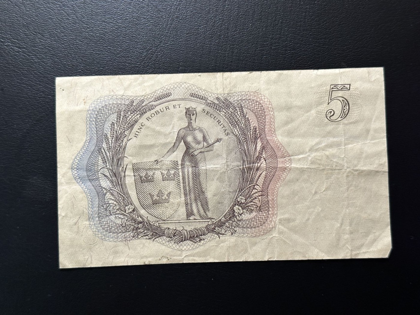 第三十六场！（本期有pmg记录仅两枚的顶级高货） 瑞典1956年5克朗，国王头像，品相au-，号码无47