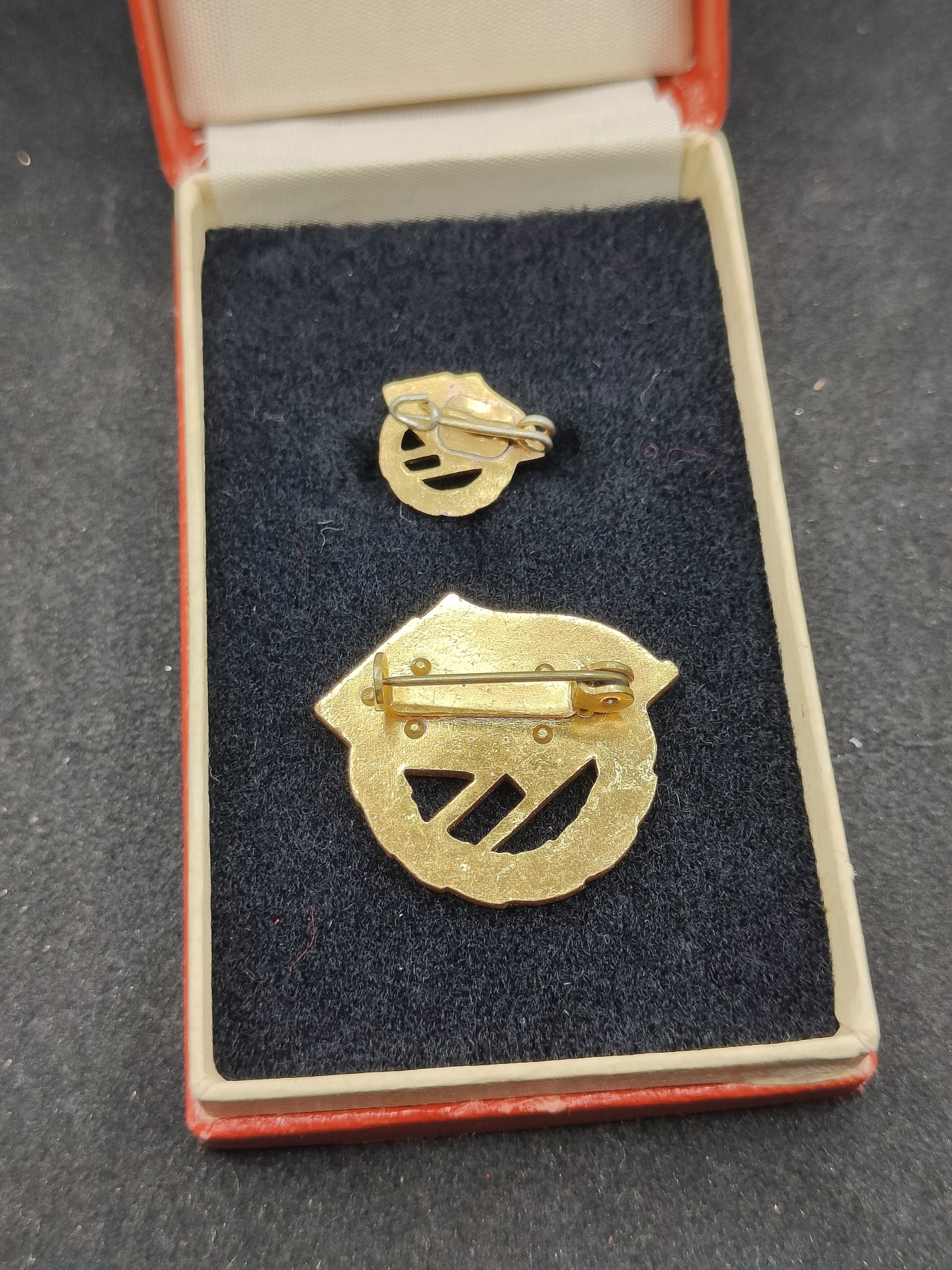 全场0元起拍 第121期 咸鱼国勋章拍卖专场 12月31日（周日）下午6：00开始 金级苏德友谊章 带盒略