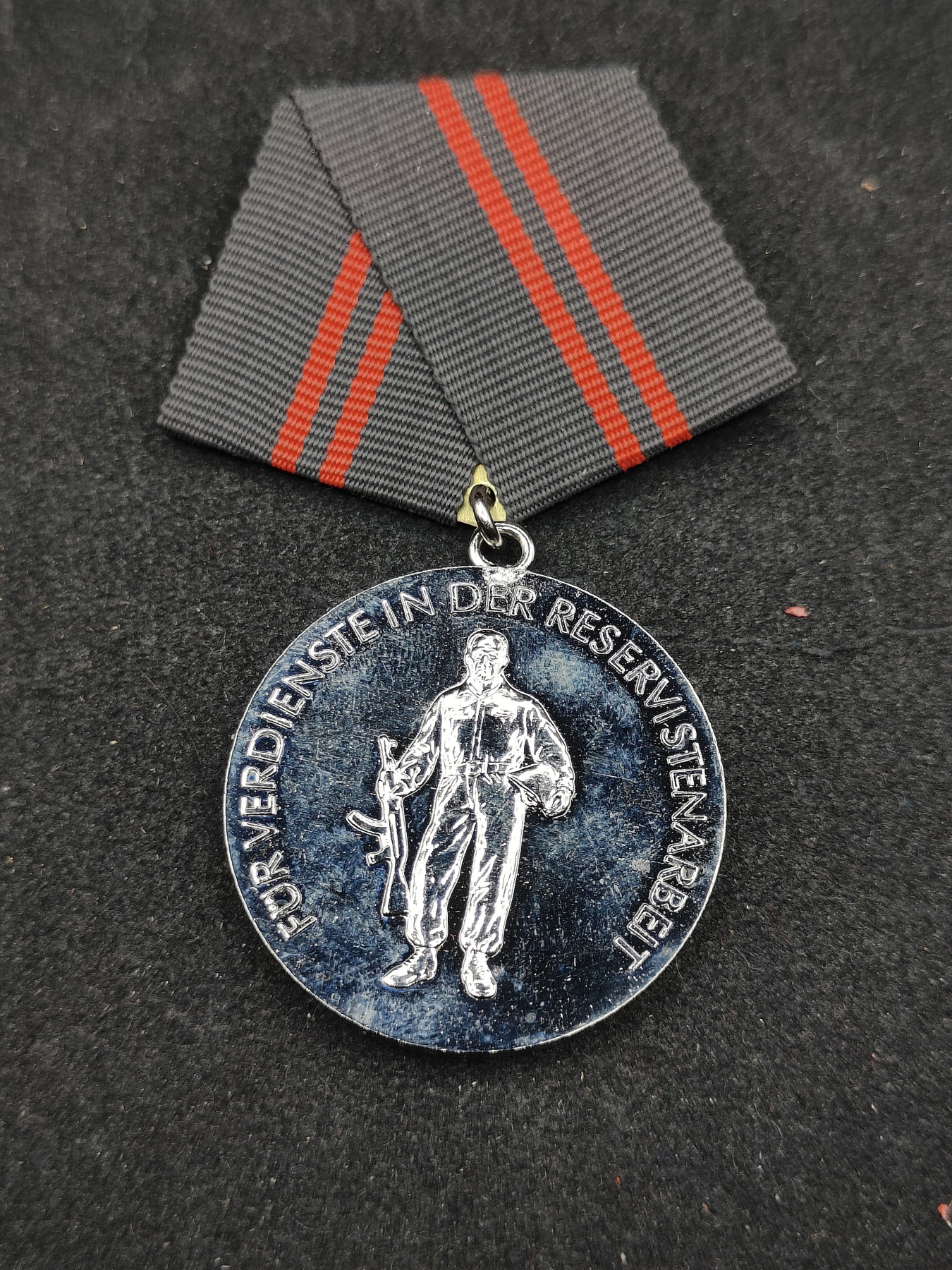 全场0元起拍 第121期 咸鱼国勋章拍卖专场 12月31日（周日）下午6：00开始 东德預備役服務功績榮譽證章