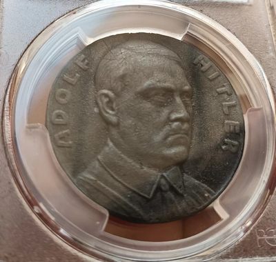 瓶子🏺第123期拍卖会  第三帝国小胡子纪念章