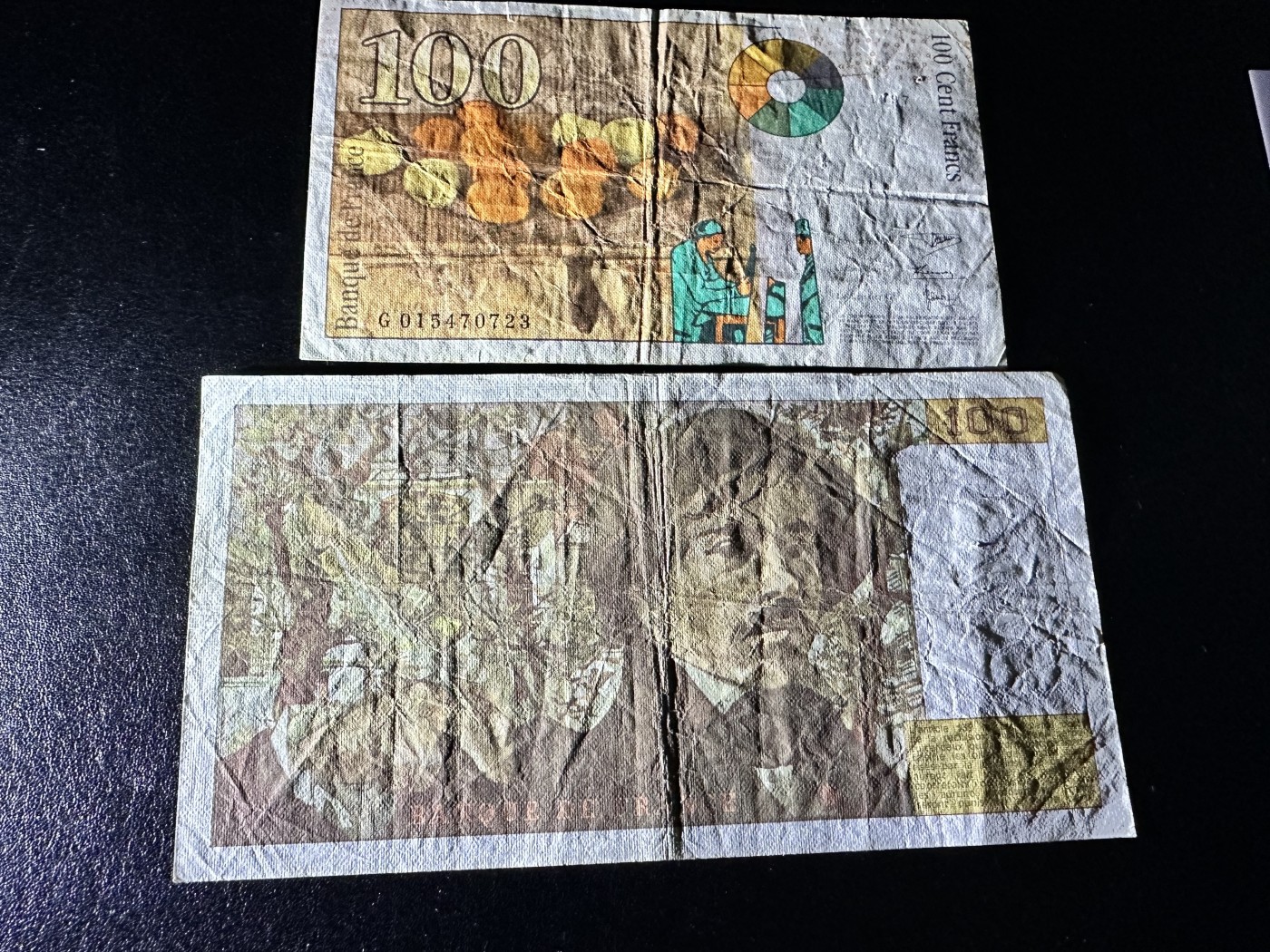 《外钞收藏家》第三百二十五期（连拍第二场） 法国100法郎两个版本 一起 流通品相