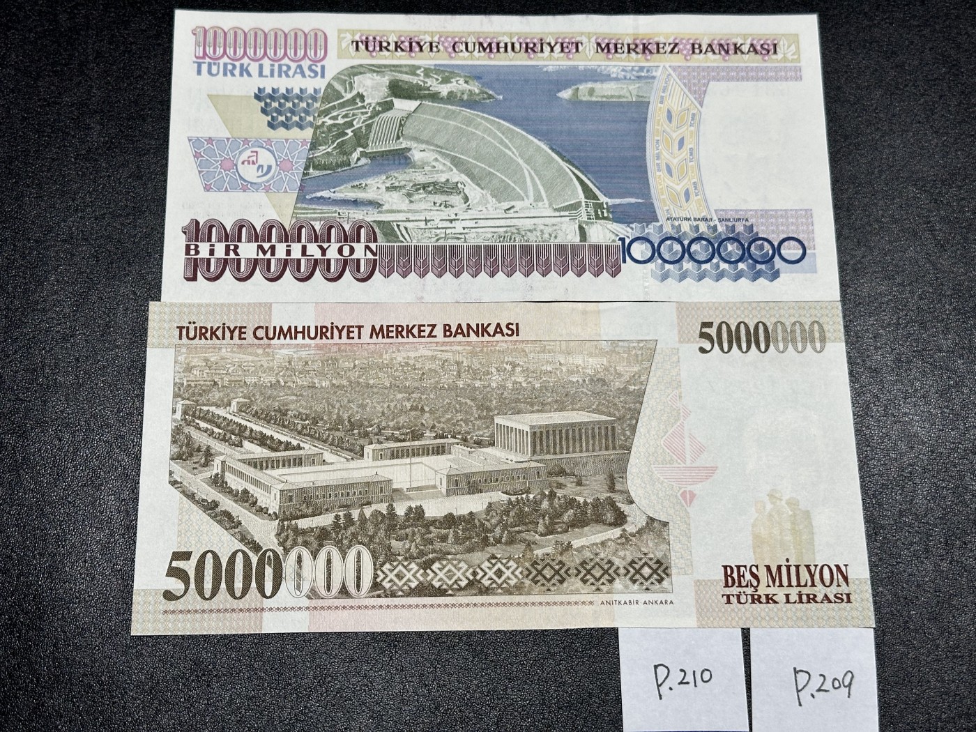 《外钞收藏家》第三百二十四期 地中海四国专场（土耳其/塞浦路斯/叙利亚/黎巴嫩） 土耳其1970年第二版100万/500万里拉一对（P209/P210）500万全新 100万疑似有折