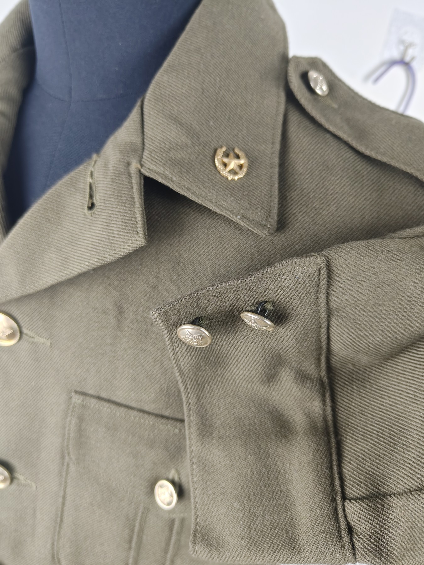 全场0元起拍 第121期 咸鱼国勋章拍卖专场 12月31日（周日）下午6：00开始 苏联91实验条例46-2 胸围102 肩宽44 衣长68 袖长59腰围72 裤长96