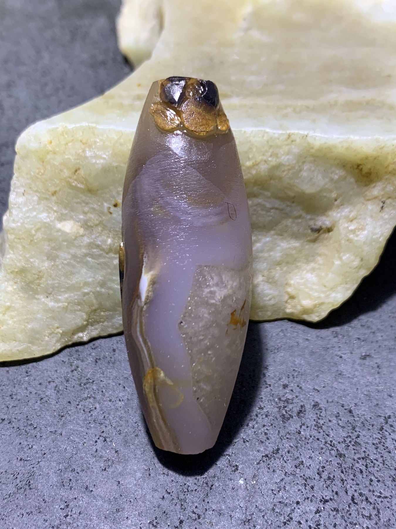 精美亚光高玉化巴西玛瑙手工俏色巧雕花开见佛吊坠（把件）一个