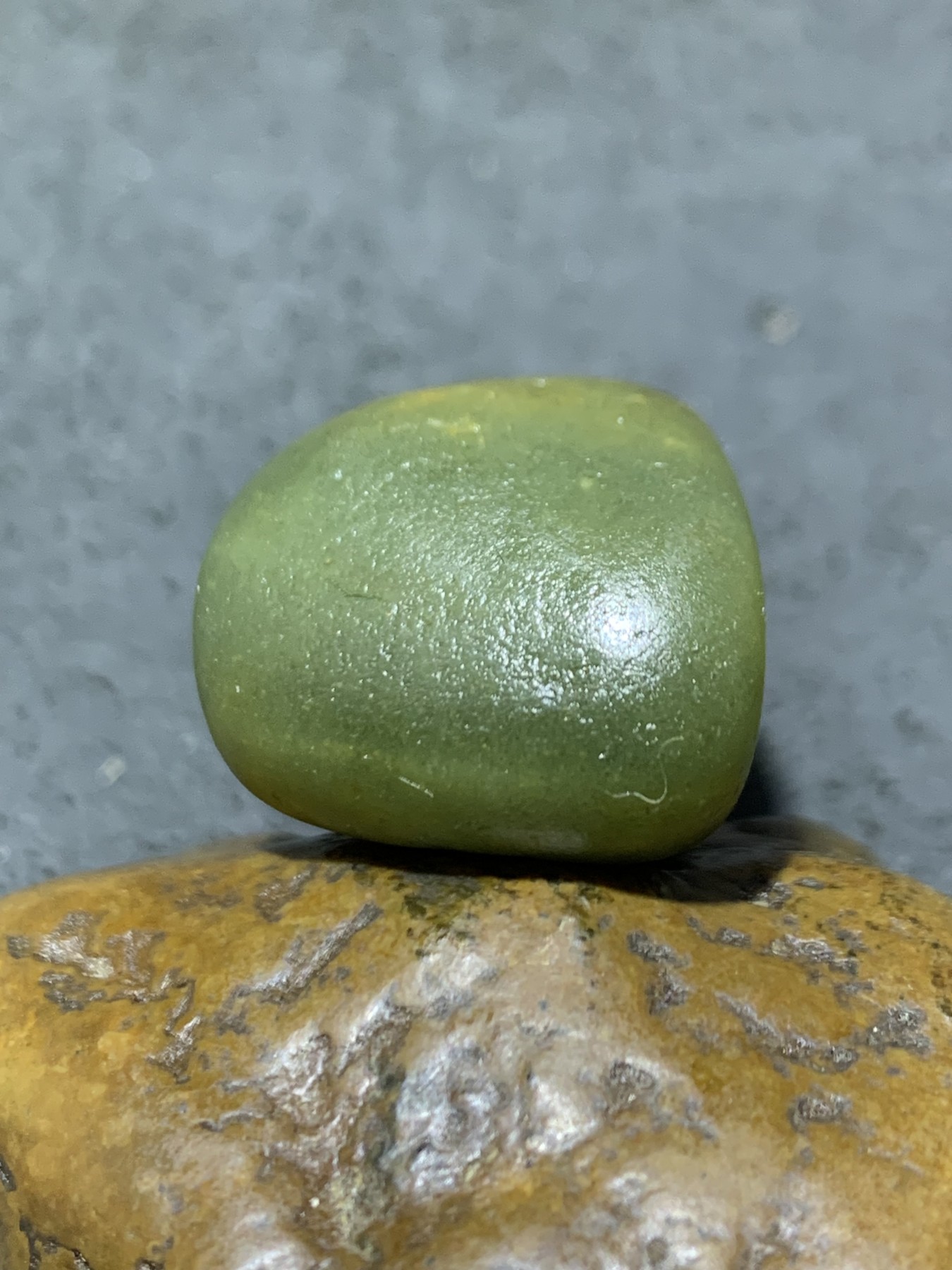 洒金皮和田青玉独籽一颗