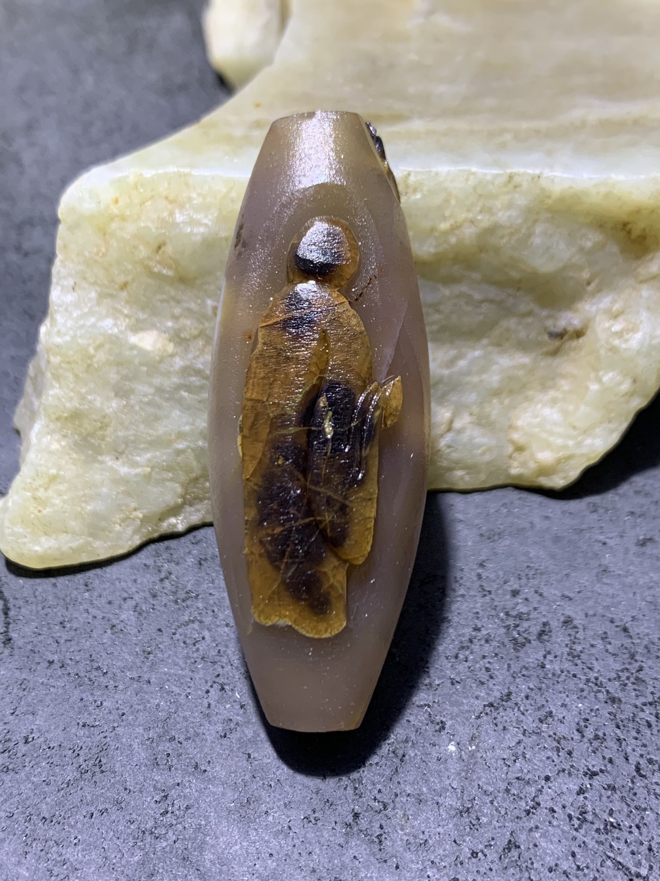 精美亚光高玉化巴西玛瑙手工俏色巧雕花开见佛吊坠（把件）一个