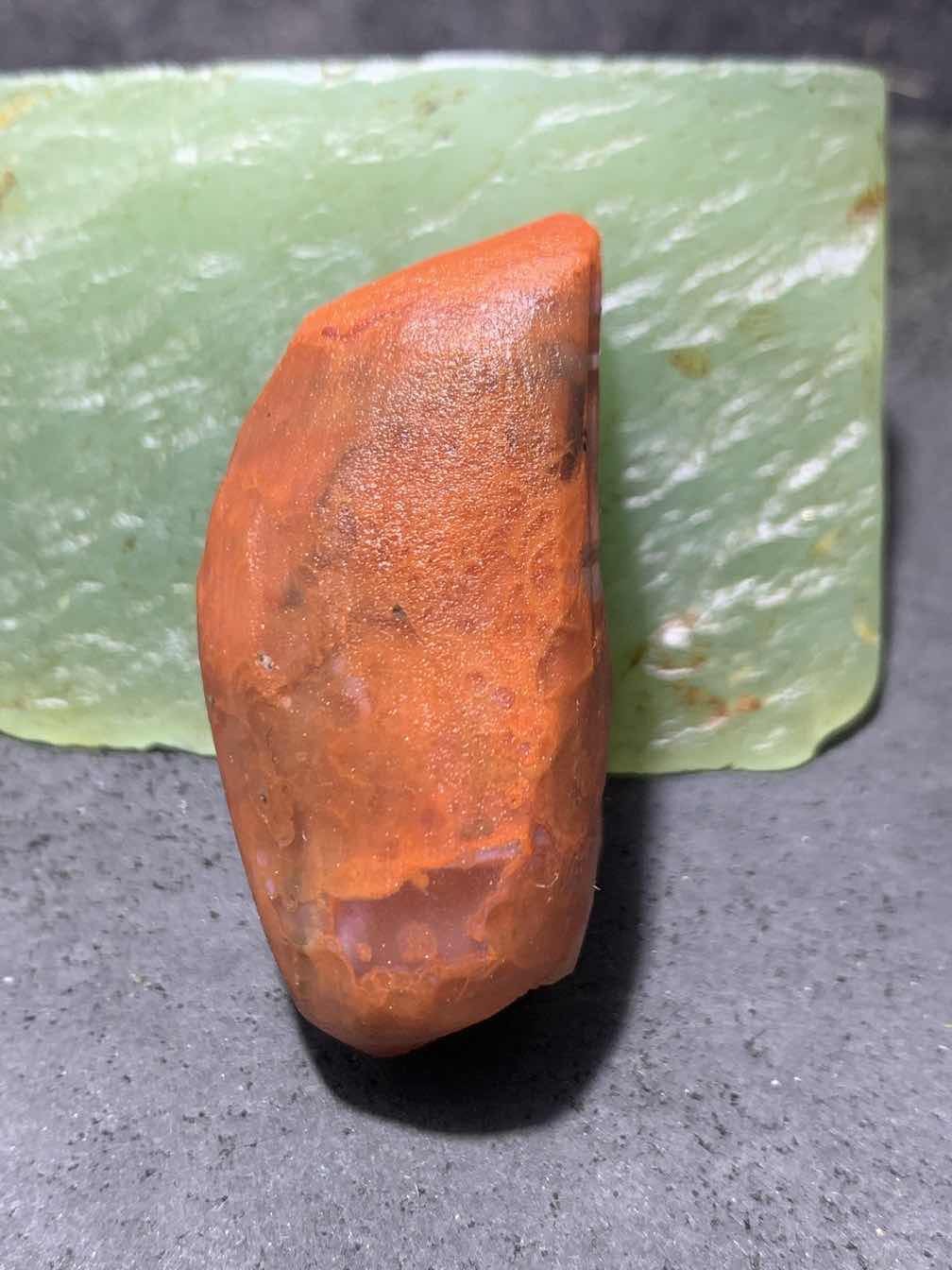 精美南红玛瑙明料原石一颗，