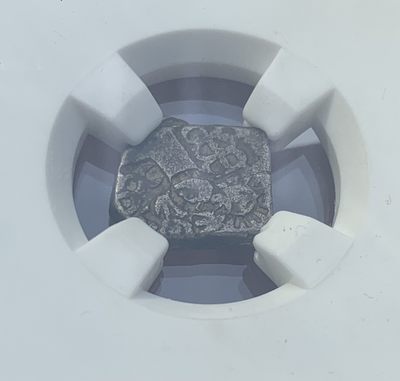 瓶子🏺第123期拍卖会  古印度孔雀王朝 公元前324-前225年印记银币（14）