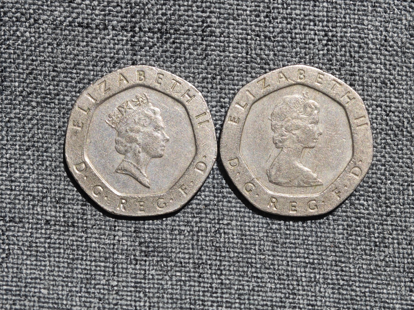 外国硬币收藏店第6期 英国女王青年版中年版玫瑰20便士2枚