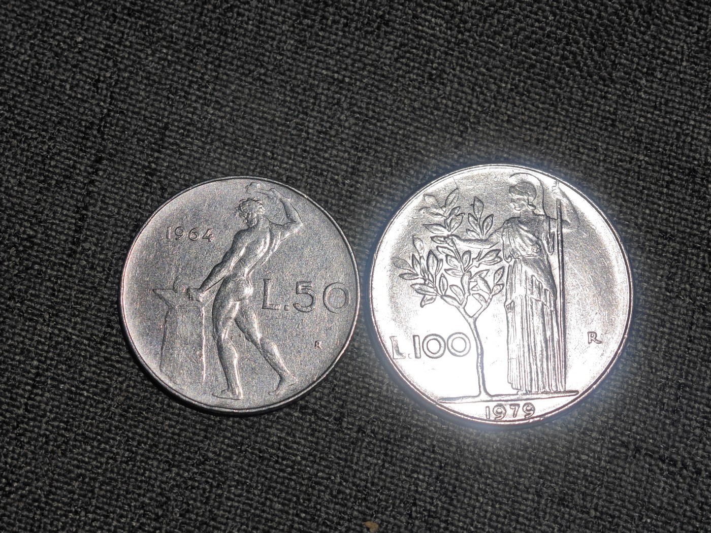 外国硬币收藏店第6期 意大利60-70年代女神100、50里拉2枚