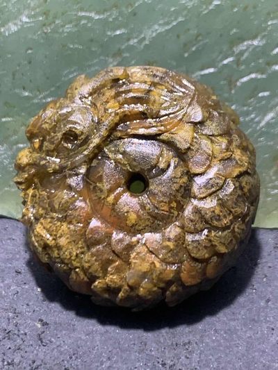 精美亚光高玉化草花纹战国红玛瑙手工雕刻龙扣一个 - 精美亚光高玉化草花纹战国红玛瑙手工雕刻龙扣一个