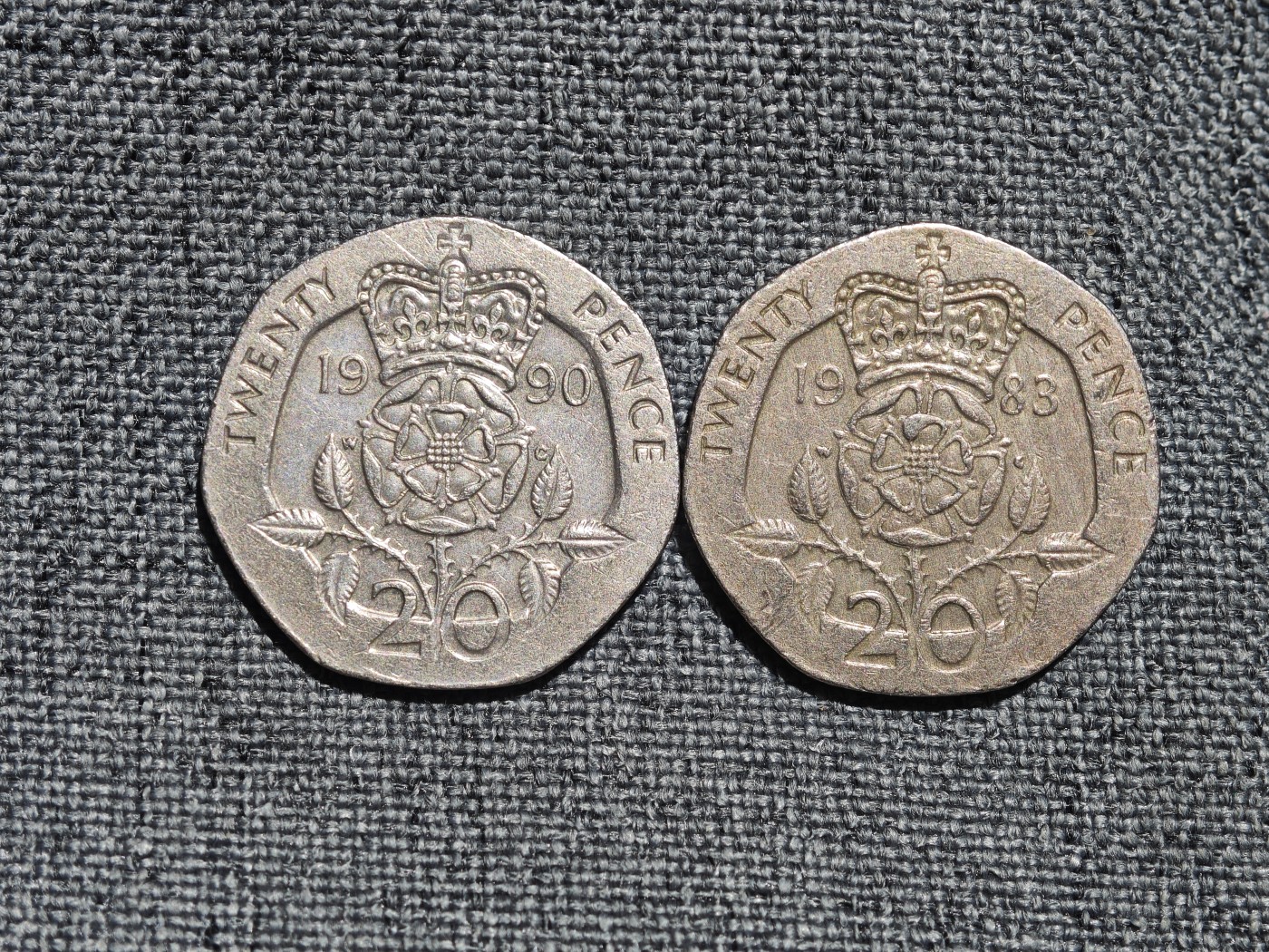 外国硬币收藏店第6期 英国女王青年版中年版玫瑰20便士2枚