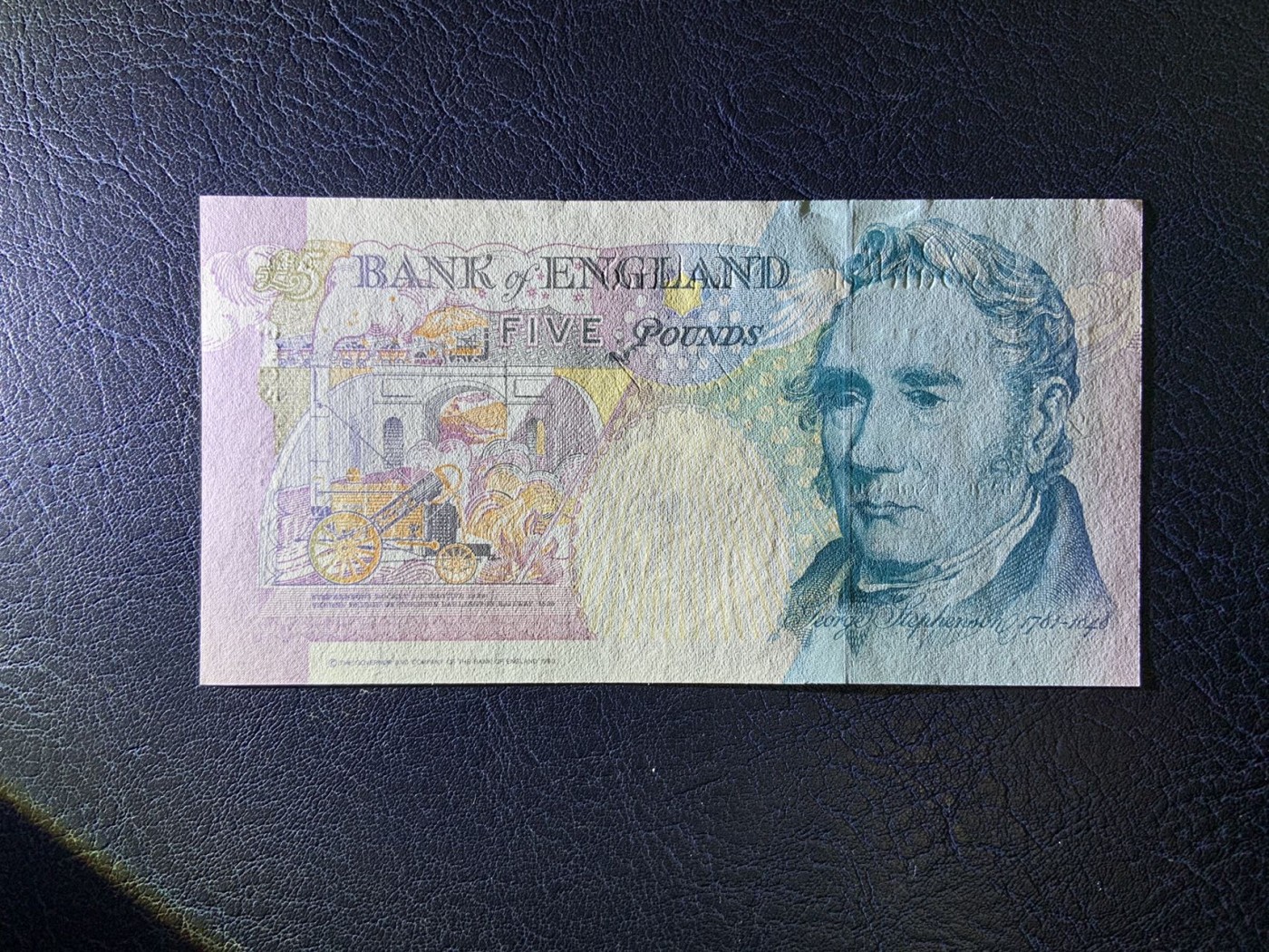 收藏联盟Quantum Auction 第314期拍卖  英国1993-99年5镑 品相UNC 边角瑕疵