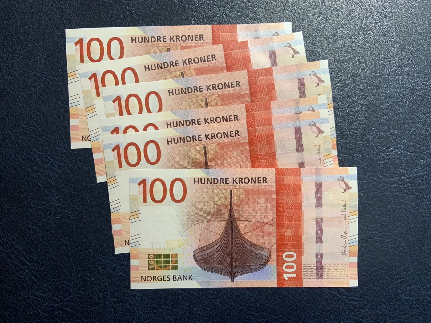 收藏联盟Quantum Auction 第314期拍卖  挪威2016年100克朗六连号 品相全新UNC 维京战船