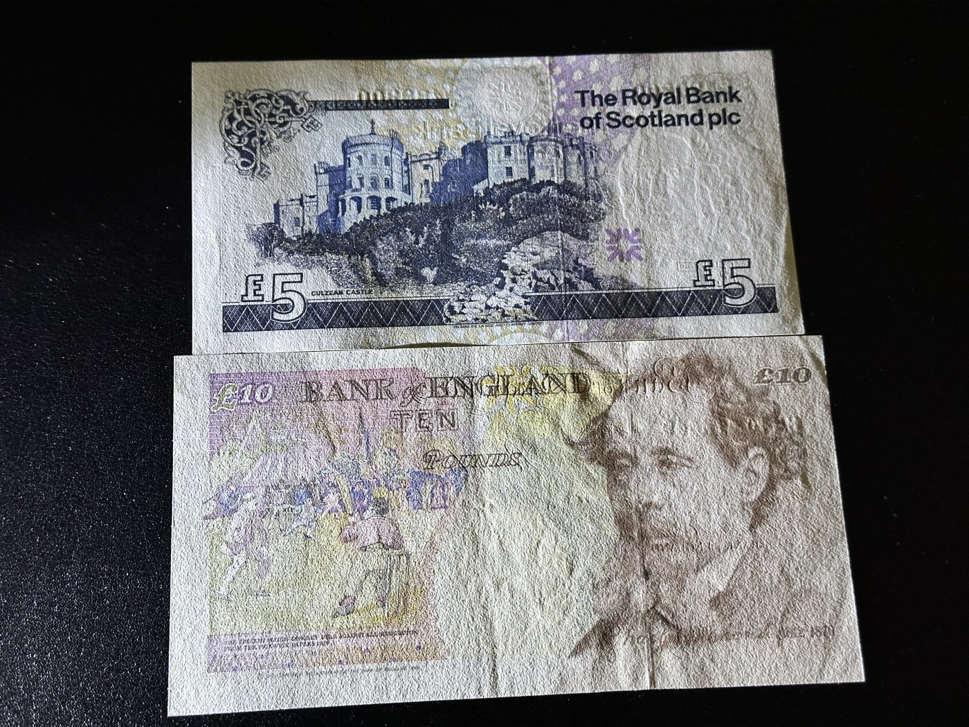 《外钞收藏家》第三百二十五期（连拍第二场） 苏格兰5镑全新 一个英光点+E序列10镑 AU 两张一起
