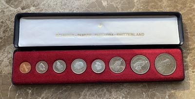 瓶子🏺第123期拍卖会  瑞士1975年精制8枚套  原盒