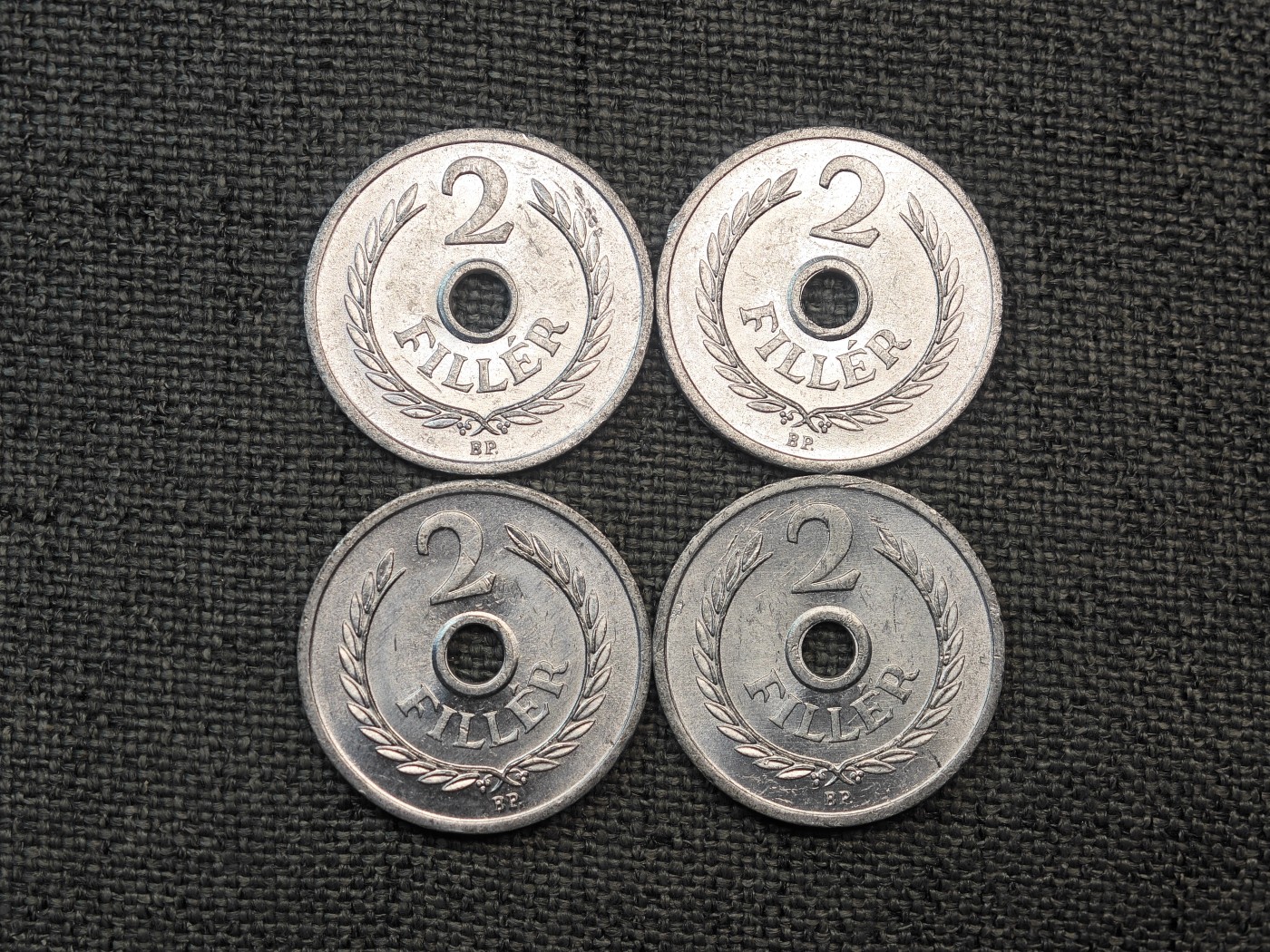 外国硬币收藏店第6期 原光匈牙利70年代中孔2菲乐铝币4枚