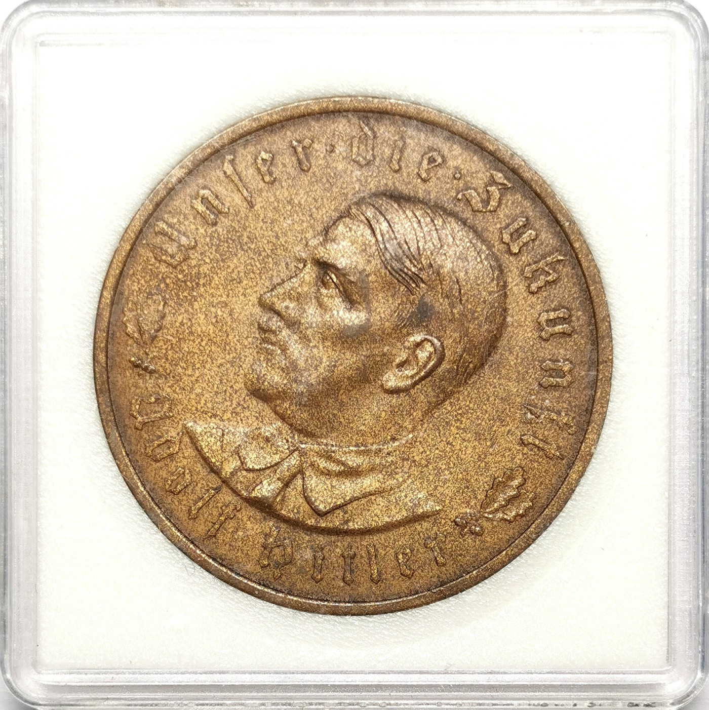 凡希万国世界钱币年度大拍第二季 1933年德国一把手执政纪念铜章 原味著名的锁链鹰 Matte工艺此品种铜制少很多 包浆斑驳并非磨损