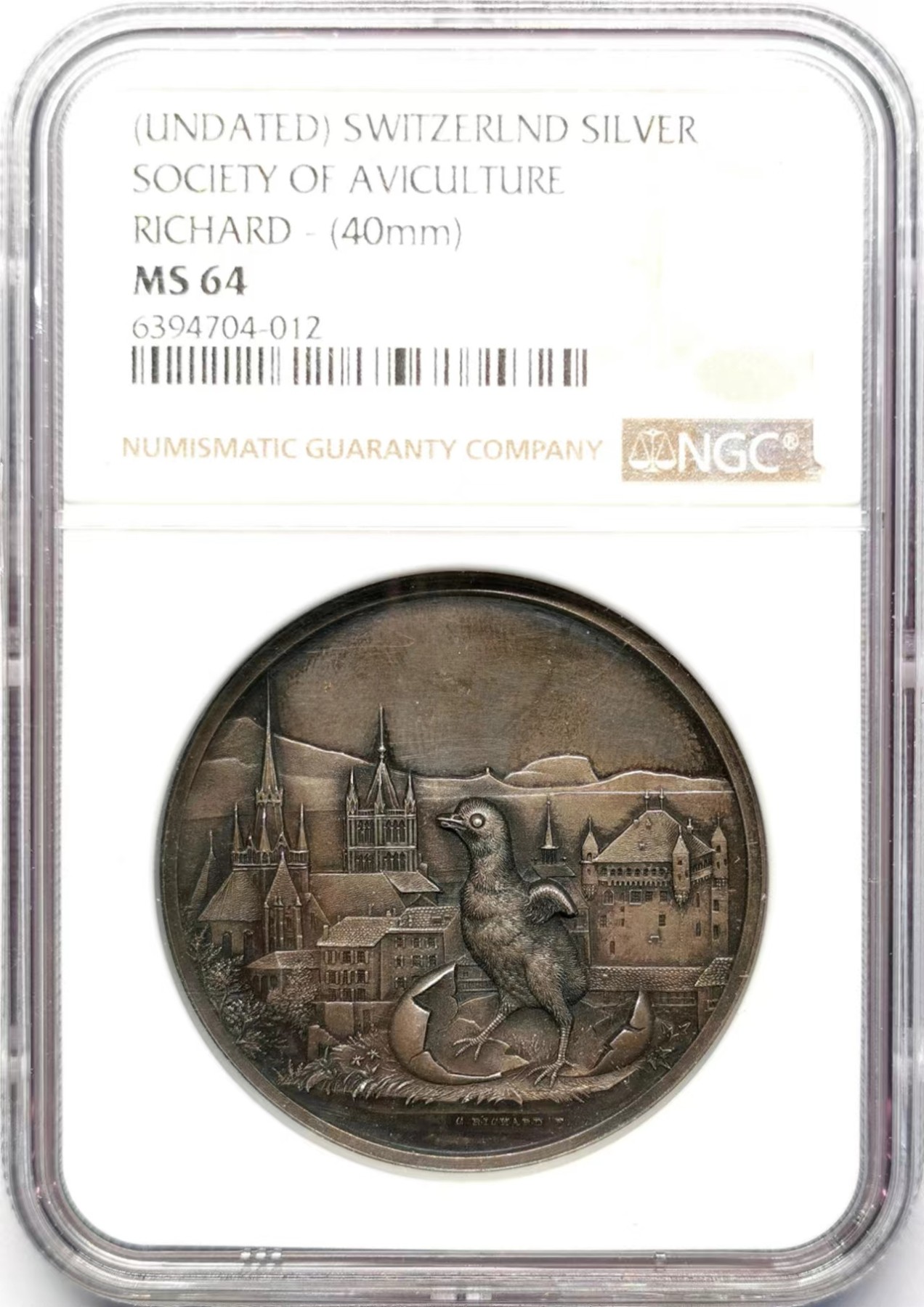 凡希万国世界钱币年度大拍第二季 NGC MS64 19世纪末瑞士鸟类文化协会小鸟破壳城市景观大银章 非常有意思的一枚 此章精度极高 原盒彩 极其少见 寓意深邃 40MM