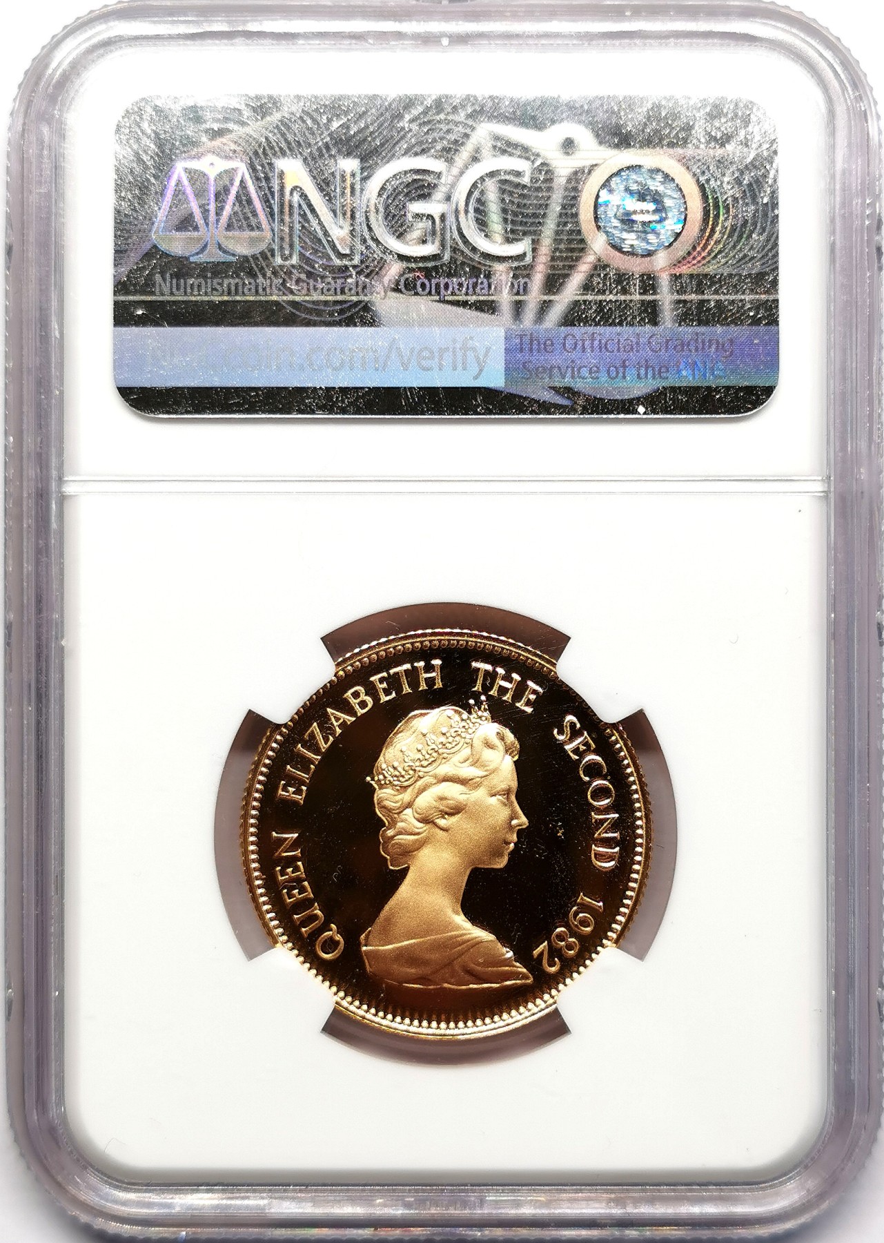 凡希万国世界钱币年度大拍第二季 1982中国香港首轮生肖狗年1000元金币NGC-PF69UC顶级品相！15.97g 917金。