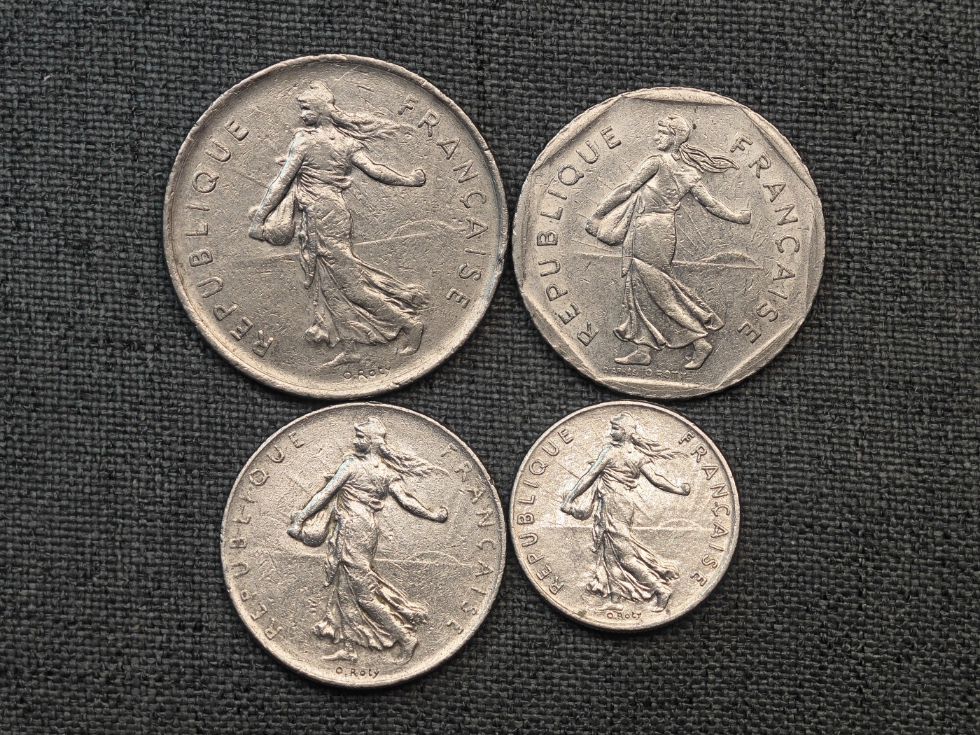 外国硬币收藏店第6期 法国70年代播种女神5、2、1、1/2法郎一套4枚