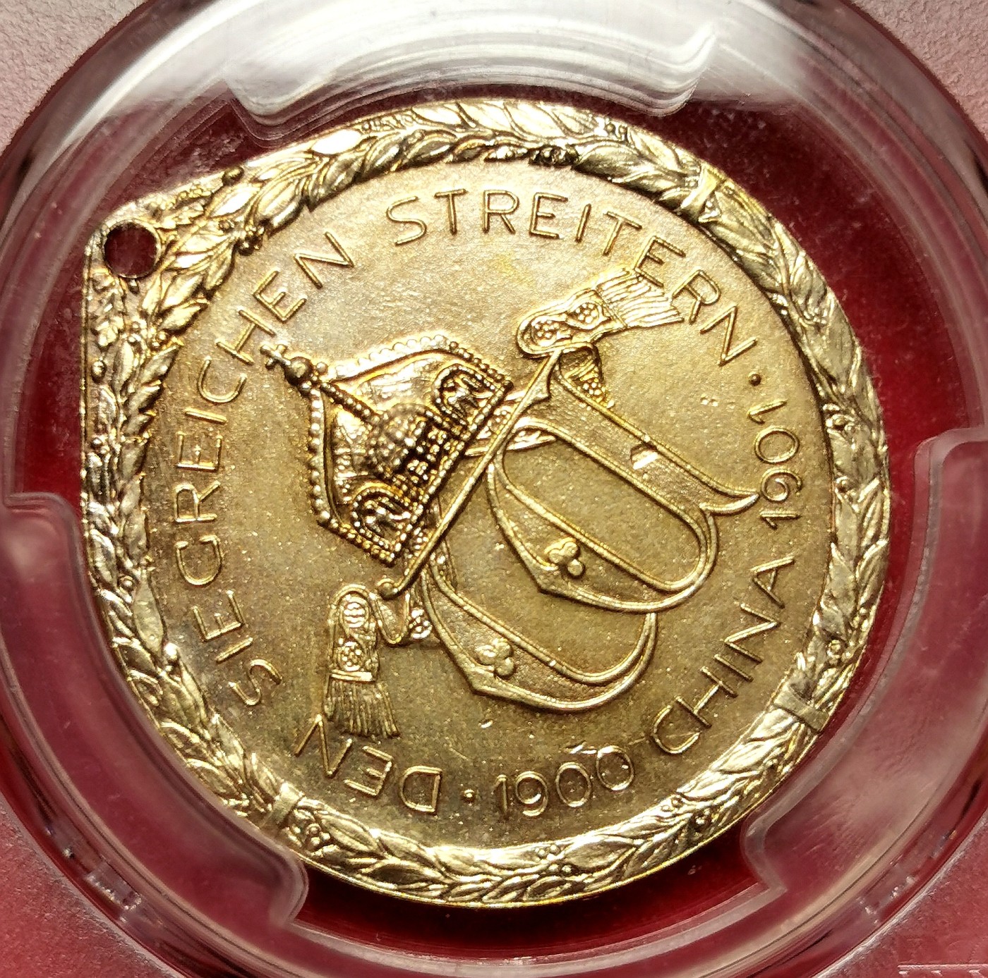 凡希万国世界钱币年度大拍第二季 荐！PCGS SP62 1901德国庚子之役士兵奖章铜质镀金 十分稀见的八国联军系列章 ，MS难度极大，章在P盒内有松动。