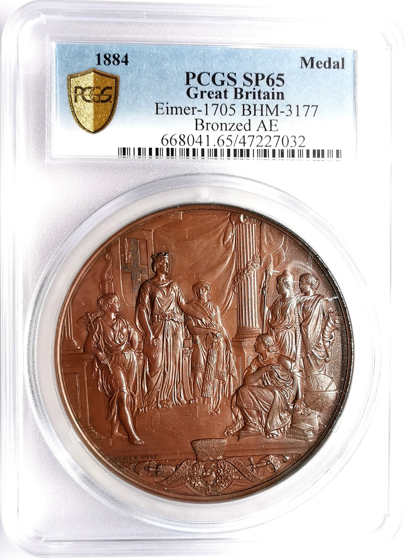 凡希万国世界钱币年度大拍第二季 PCGS SP65  1884年英国伦敦金融城系列 大不列颠市政厅铜牌新议会厅开幕 铸造量260枚 伦敦造币厂JS&AB Wyon作品 77MM 正面:伦迪尼亚商业和治安法官出席 向她的议会发表讲话 背面市政厅内景。这种高度复杂的反向设计显示出令人难以置信的雄伟 是任何大教堂和建筑相关奖牌的高级收藏者的必备品 丰富的红棕色表面 具有巨大的光泽度 叹为观止 