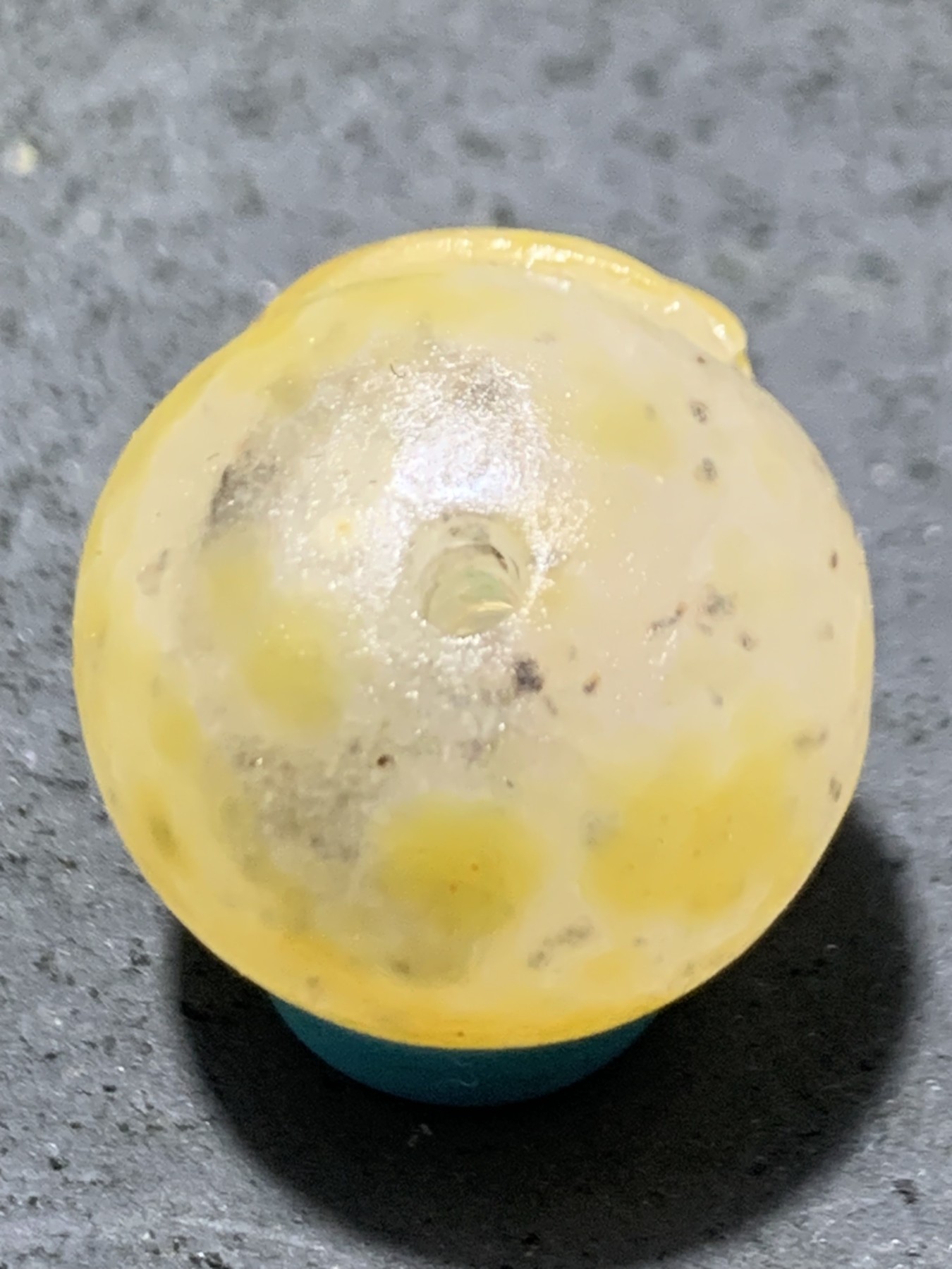精美亚光糖心料战国红玛瑙手工俏色巧雕富贵有余随形圆珠一个