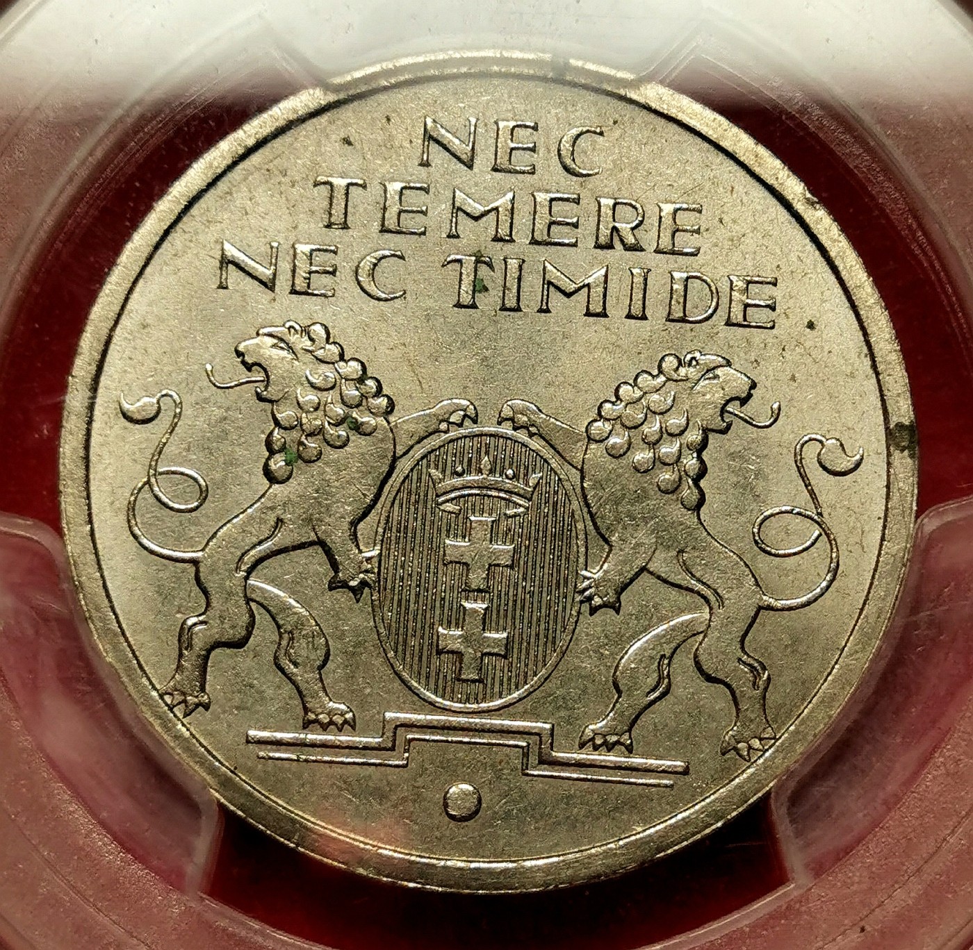 凡希万国世界钱币年度大拍第二季 荐！PCGS MS63 1935但泽自由港5盾镍币 除了1923年版外，所有的但泽主币都是少而且贵，5盾达到63已属难得一见，独特的帆船图案代表了但泽作为重要港口的历史地位。