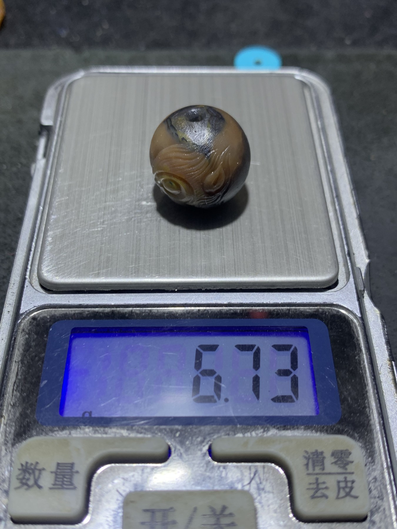 精美亚光冰飘战国红玛瑙手工雕刻灵猴珠一颗！