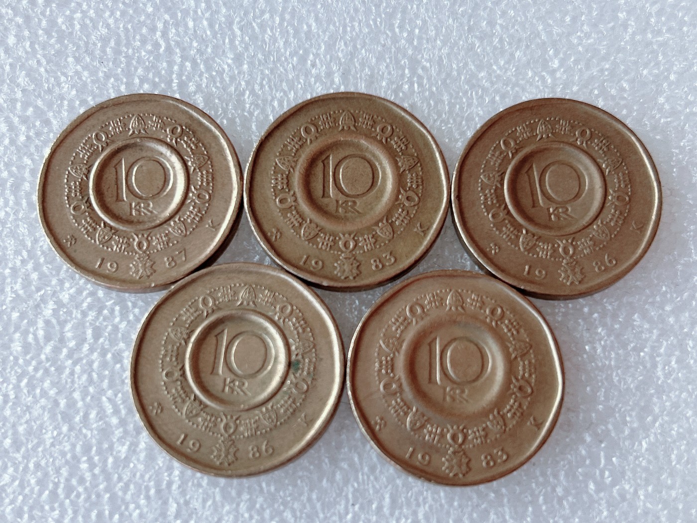 全场一元起拍 世界散币、银币专场 第51期 挪威王国奥力弗五世国王10克郎铜币 凹凸设计