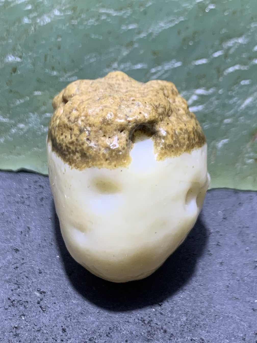 放福利！精美天然原高玉化皮阿拉善白玛瑙原石一颗