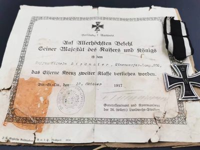 老王徽章拍卖第二十一期 - 德国一战二级铁十字勋章带证书   二铁无标，三片式铁质核心