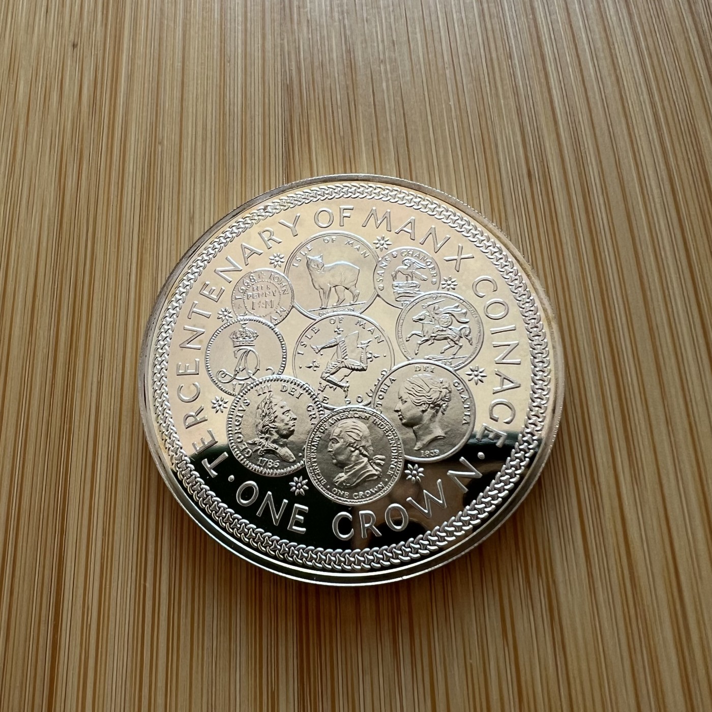 顺丰包邮 外国银币 马恩岛铸币300周年纪念 币中币 大银币盒证全少见