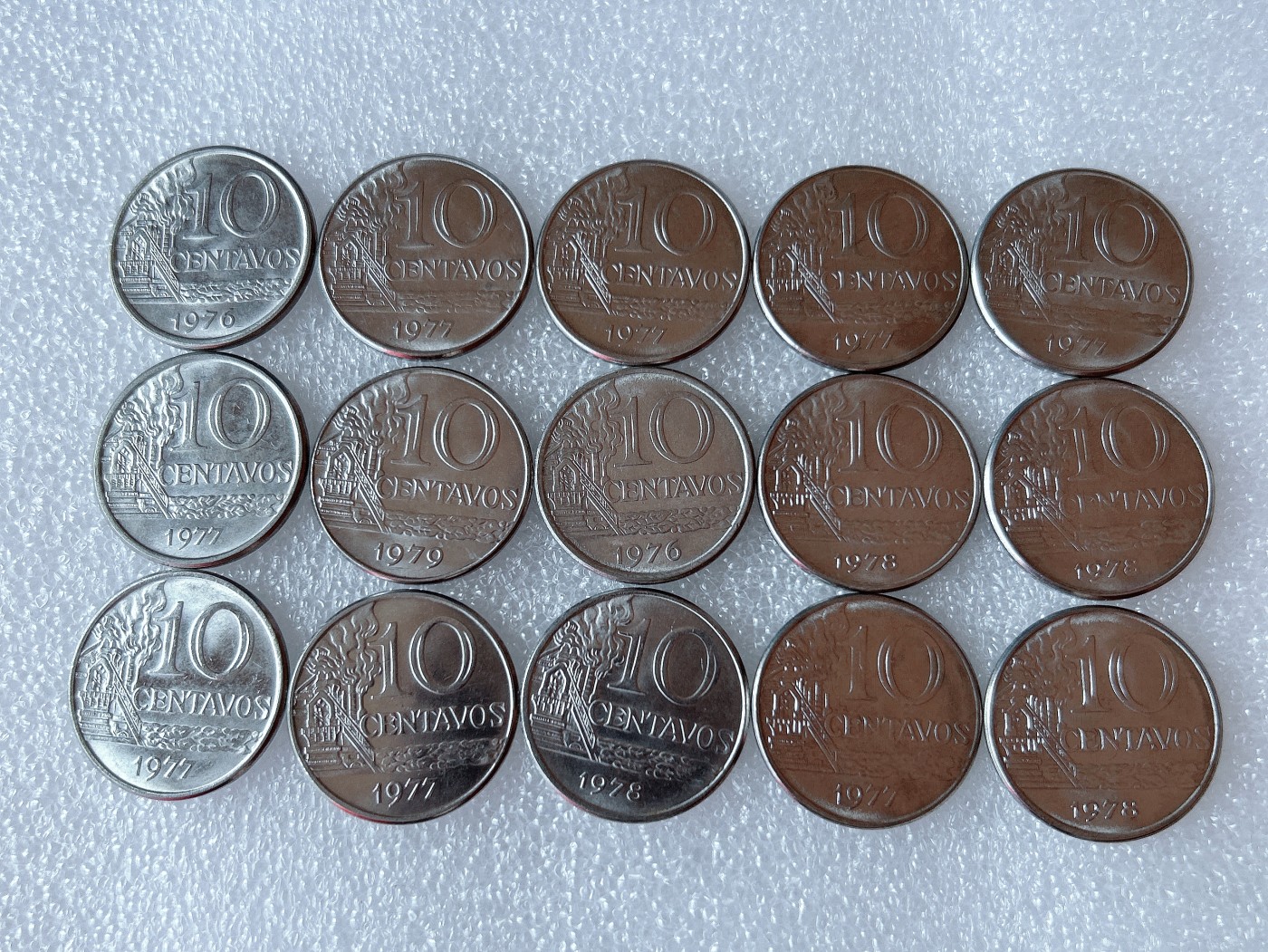 全场一元起拍 世界散币、银币专场 第51期 巴西70年代女神10分 15枚