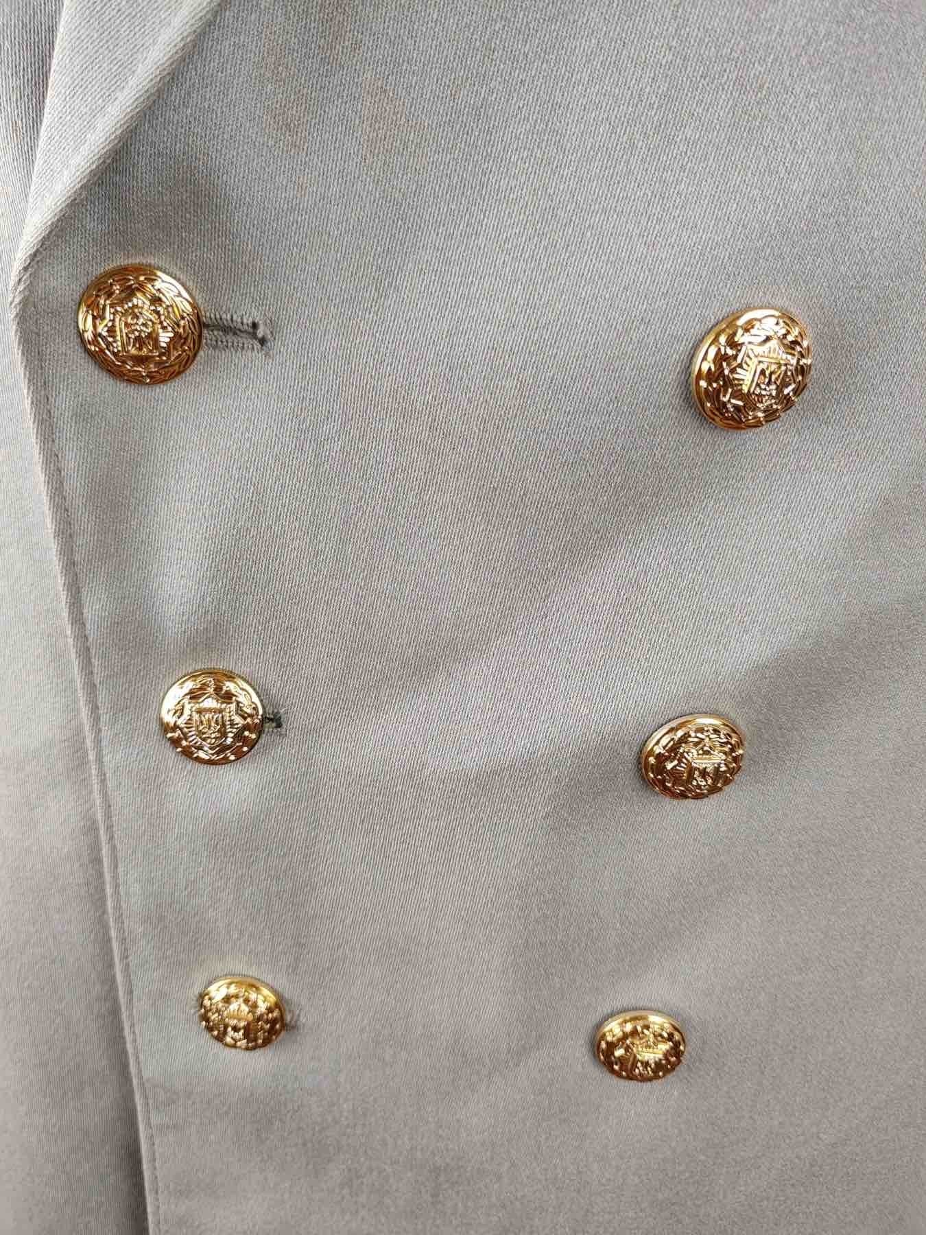 全场0元起拍 第122期 咸鱼国勋章拍卖专场 1月3日（周三）下午6：00开始 乌克兰 内务部MVD 将官礼服 胸围108 肩宽48 衣长81 袖长61 腰围88 裤长103