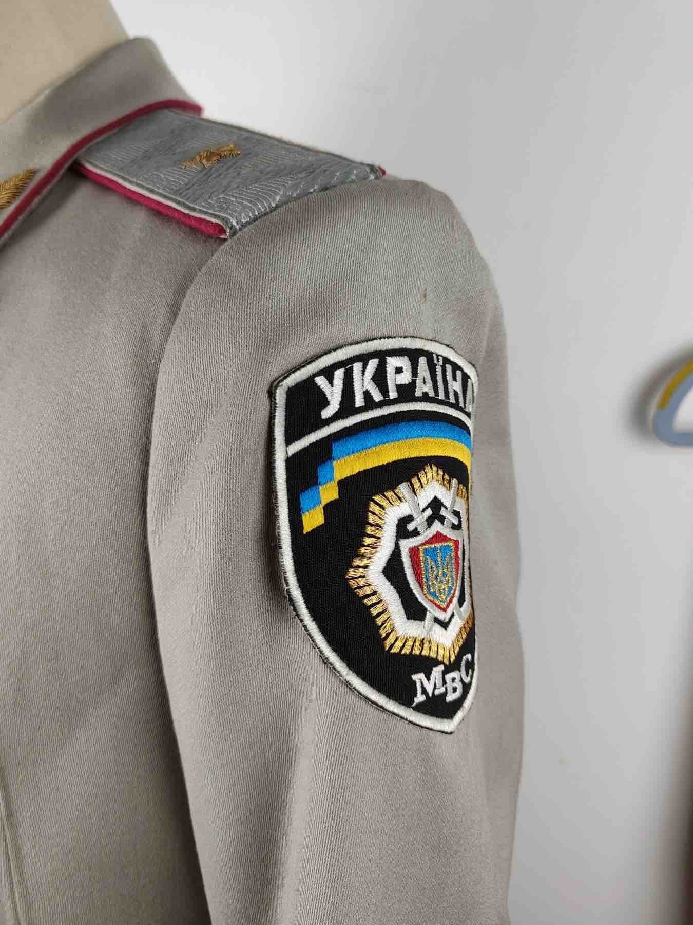 全场0元起拍 第122期 咸鱼国勋章拍卖专场 1月3日（周三）下午6：00开始 乌克兰 内务部MVD 将官礼服 胸围108 肩宽48 衣长81 袖长61 腰围88 裤长103